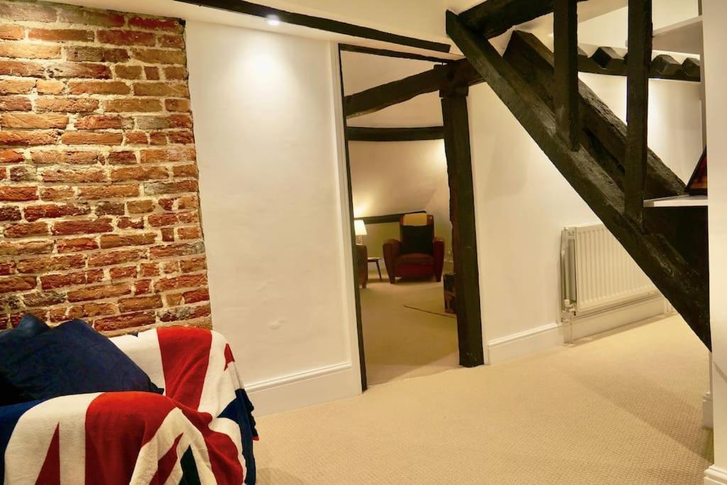Apartmán Epic Location, Views & Large Private Terrace Windsor Exteriér fotografie